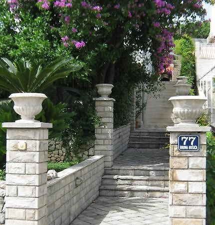 Perun Guest House Mlini Exterior foto